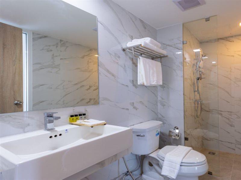 B2 Rayong Boutique And Budget Hotel Exterior photo